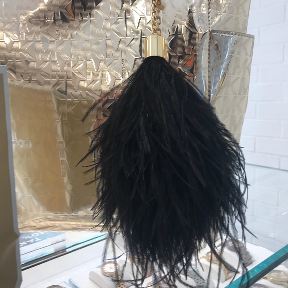 COPY - XL Feather Pom Pom by Michael Kors ❤️❤️ - Picture 2 of 2